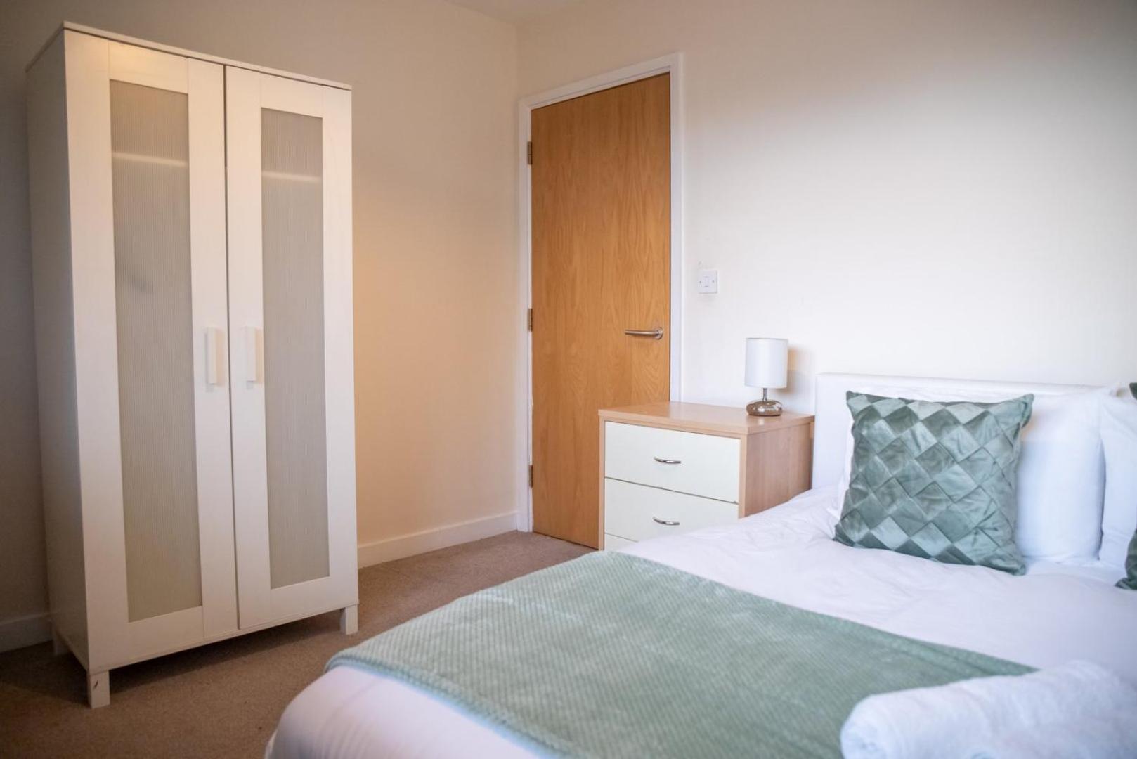 Leeds Vibrant 2 Bedroom Sleeps 4 Exterior foto